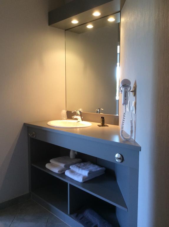 Hotel Domaine De La Barbinais Saint-Malo Habitación foto